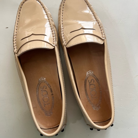 Tod’s Gammino Patent Leather driving loafer moccasin size 36 1/2 Cream - Picture 3 of 9